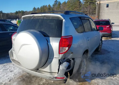 2006 Toyota Rav4 Limited z USA, uszkodzony, nr VIN JTMBD31V066013099